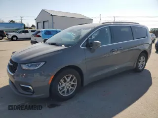 2022 Chrysler Pacifica Touring L z VIN 2C4RC1BG0NR157555, wystawiony jako Copart lot #54055155 z przebiegiem 64 673 mil mil oraz Szkoda całkowita • Salvage title. Historia ofert i sprzedaży dostępna na DreamBid. Obrazek 1.