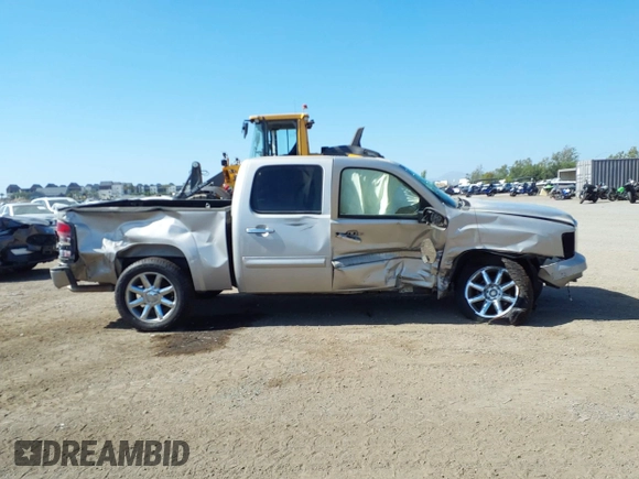2008 GMC Sierra Denali z VIN 2GTEK638681283475, wystawiony jako IAAI lot #40102217 z przebiegiem 179 733 mil mil oraz . Historia ofert i sprzedaży dostępna na DreamBid. Obrazek 14.