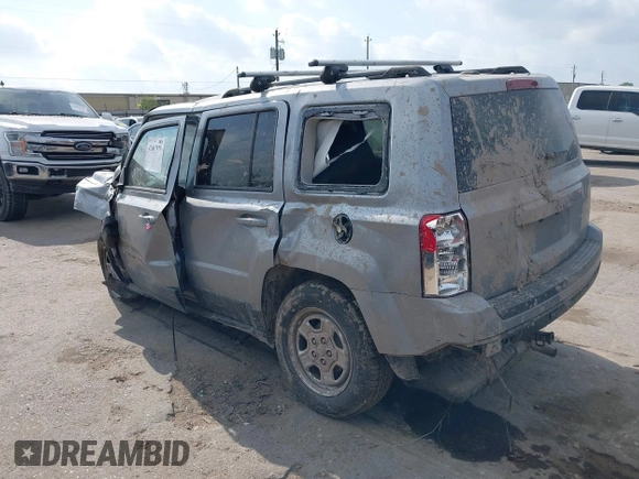 2017 Jeep Patriot Sport SE with VIN 1C4NJPBA8HD116584, listed as a IAAI auction lot 42067579 with Not provided miles and . Bid and sale history available at DreamBid. Image 3.
