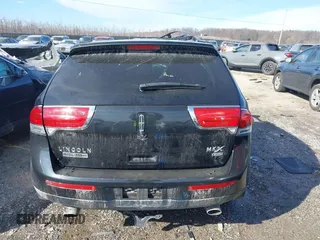 2015 Lincoln MKX with VIN 2LMDJ8JK7FBL23191, listed as a IAAI auction lot 41653687 with 115,798 mi miles. Bid and sale history available at carsss.com. Image 16.