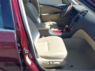 2008 Lexus ES 330 z VIN JTHBJ46GX82179132, wystawiony jako IAAI lot #42064446 z przebiegiem 132 643 mil mil oraz . Historia ofert i sprzedaży dostępna na DreamBid. Obrazek 5.