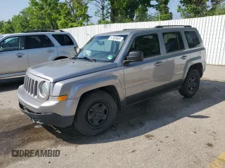 2015 Jeep Patriot Sport z VIN 1C4NJRBB2FD292970, wystawiony jako Copart lot #57329645 z przebiegiem 108 196 mil mil oraz Szkoda całkowita • Salvage title. Historia ofert i sprzedaży dostępna na DreamBid. Obrazek 1.