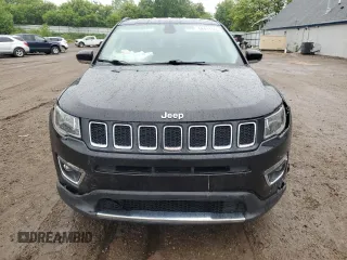 2019 Jeep Compass Limited z VIN 3C4NJDCB6KT673968, wystawiony jako Copart lot #58411765 z przebiegiem 89 481 mil mil oraz Czysty tytuł • Clean title. Historia ofert i sprzedaży dostępna na DreamBid. Obrazek 5.