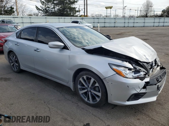 2017 Nissan Altima SR z VIN 1N4AL3AP9HN353415, wystawiony jako Copart lot #50863795 z przebiegiem 112 315 mil mil oraz Szkoda całkowita • Salvage title. Historia ofert i sprzedaży dostępna na DreamBid. Obrazek 4.