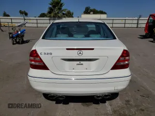 2005 Mercedes-Benz C 320 с VIN WDBRF64J35F573425, выставлен на аукционе Copart как лот 60815455 с пробегом 116 054 миль миль и Списание • Salvage title. История ставок и продаж доступна на DreamBid. Изображение 6.