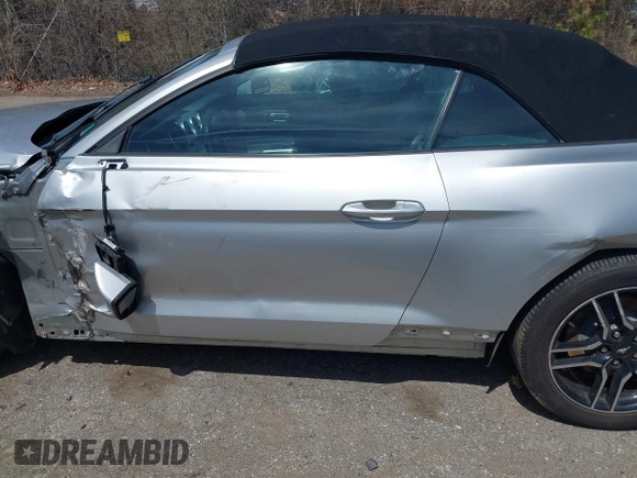 2019 Ford Mustang EcoBoost with VIN 1FATP8UH0K5170023, listed as a IAAI auction lot 42086931 with 100,236 mi miles and . Bid and sale history available at DreamBid. Image 14.