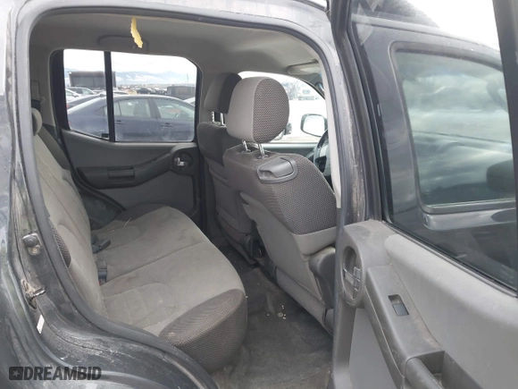 2005 Nissan Xterra S with VIN 5N1AN08W55C640026, listed as a IAAI auction lot 41031437 with 232,305 mi miles. Bid and sale history available at carsss.com. Image 8.