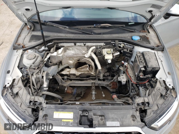 2019 Audi RS 3 z VIN WUABWGFFXKA903963, wystawiony jako Copart lot #59592684 z przebiegiem Nie podano mil oraz Czysty tytuł • Clean title. Historia ofert i sprzedaży dostępna na DreamBid. Obrazek 11.