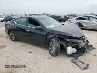 2024 Nissan Altima SV with VIN 1N4BL4DV2RN335764, listed as a Copart auction lot 50700695 with 26,438 mi miles and Salvage Title. Bid and sale history available at DreamBid. Image 4.