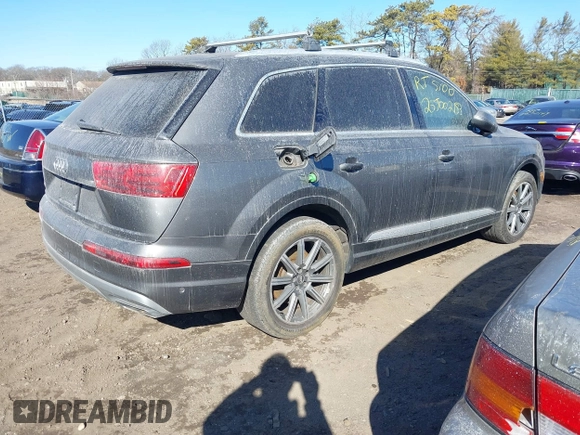 2019 Audi Q7 Premium Plus with VIN WA1LHAF71KD019114, listed as a IAAI auction lot 41708178 with Not provided miles and . Bid and sale history available at DreamBid. Image 4.