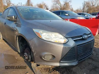 2014 Ford Focus SE with VIN 1FADP3F29EL392642, listed as a IAAI auction lot 41496380 with 101,606 mi miles and . Bid and sale history available at carsss.com. Image 6.
