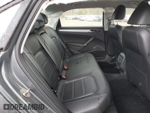 2019 Volkswagen Passat Wolfsburg Edition z VIN 1VWLA7A38KC005411, wystawiony jako Copart lot #52876005 z przebiegiem 82 144 mil mil oraz Szkoda całkowita • Salvage title. Historia ofert i sprzedaży dostępna na DreamBid. Obrazek 11.