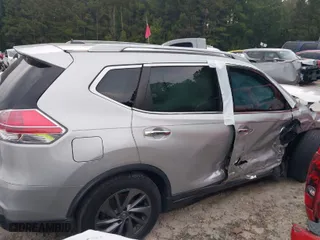 2016 Nissan Rogue SL with VIN 5N1AT2MT5GC758268, listed as a IAAI auction lot 40275243 with 93,829 mi miles. Bid and sale history available at carsss.com. Image 13.