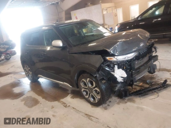 2021 Kia Soul LX with VIN KNDJ23AU5M7770063, listed as a IAAI auction lot 41554244 with 55,365 mi miles. Bid and sale history available at carsss.com. Image 1.