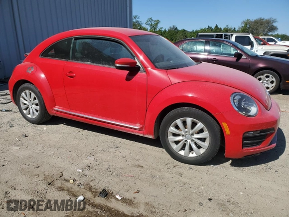 2019 Volkswagen Beetle S с VIN 3VWFD7AT9KM718059, выставлен на аукционе Copart как лот 53284925 с пробегом 54 910 миль миль и Списание • Salvage title. История ставок и продаж доступна на DreamBid. Изображение 4.