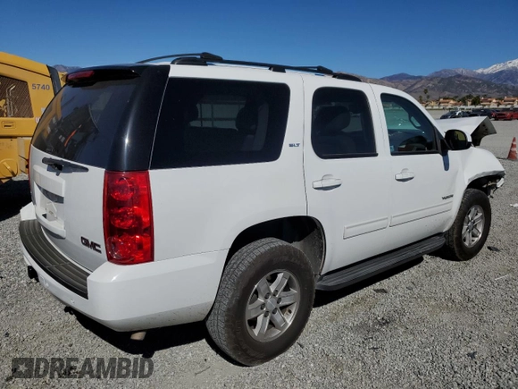 2010 GMC Yukon SLT with VIN 1GKUCCE04AR263242, listed as a Copart auction lot 44727225 with 268,194 mi miles and Salvage Title. Bid and sale history available at carsss.com. Image 3.