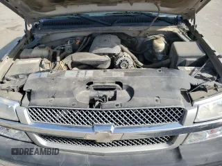 2005 Chevrolet Silverado 1500 LS z VIN 1GCEK19T55E193176, wystawiony jako Copart lot #52181185 z przebiegiem 418 180 mil mil oraz Czysty tytuł • Clean title. Historia ofert i sprzedaży dostępna na DreamBid. Obrazek 11.