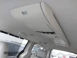 2010 Chrysler Town & Country Touring with VIN 2A4RR5D14AR133746, listed as a IAAI auction lot 42116450 with 221,775 mi miles. Bid and sale history available at carsss.com. Image 13.