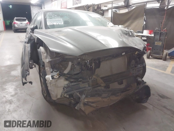 2013 Ford Fusion SE with VIN 3FA6P0H7XDR254950, listed as a IAAI auction lot 42183661 with 212,195 mi miles and . Bid and sale history available at DreamBid. Image 6.