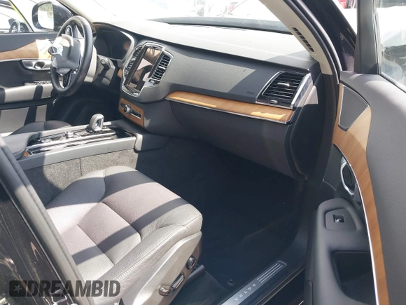 2024 Volvo XC90 Plus Bright Theme с VIN YV4L12PE8R1227836, выставлен на аукционе IAAI как лот 41959726 с пробегом 29 625 миль миль и . История ставок и продаж доступна на DreamBid. Изображение 5.