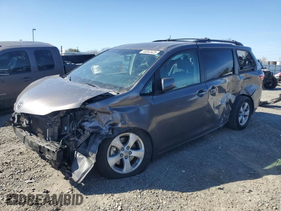 2017 Toyota Sienna LE Auto Access Seat with VIN 5TDKZ3DC8HS791665, listed as a Copart auction lot 46943425 with 100,053 mi miles and Salvage Title. Bid and sale history available at carsss.com. Image 1.