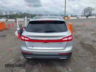2016 Lincoln MKX Reserve with VIN 2LMPJ8LP8GBL84279, listed as a IAAI auction lot 41900294 with 70,958 mi miles. Bid and sale history available at carsss.com. Image 16.
