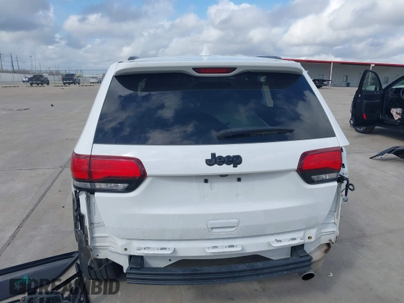 2021 Jeep Grand Cherokee Laredo X with VIN 1C4RJEAG9MC713822, listed as a IAAI auction lot 41527043 with 45,143 mi miles and . Bid and sale history available at DreamBid. Image 17.