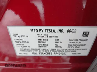 2023 Tesla Model X with VIN 7SAXCBE51PF404297, listed as a IAAI auction lot 41314595 with 25,020 mi miles and . Bid and sale history available at DreamBid. Image 9.