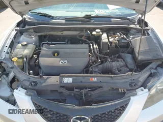 2006 Mazda Mazda3 i with VIN JM1BK12G861534885, listed as a IAAI auction lot 39860656 with 203,722 mi miles. Bid and sale history available at carsss.com. Image 10.