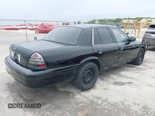 2007 Ford Police Interceptor с VIN 2FAFP71W97X163376, выставлен на аукционе IAAI как лот 42422360 с пробегом 231 697 миль миль и . История ставок и продаж доступна на DreamBid. Изображение 4.