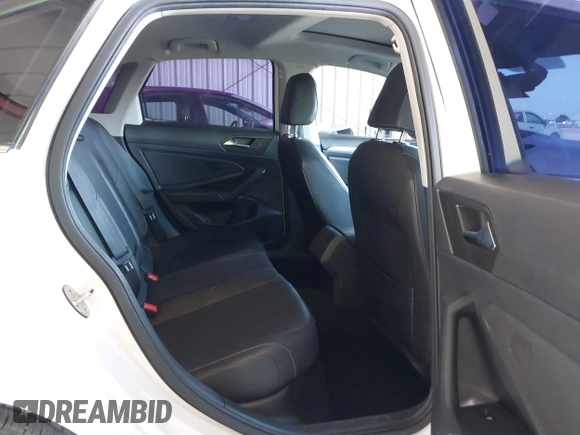 2019 Volkswagen Jetta S с VIN 3VWC57BU1KM249749, выставлен на аукционе IAAI как лот 42332100 с пробегом 128 620 миль миль и . История ставок и продаж доступна на DreamBid. Изображение 8.