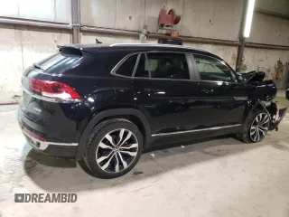 2020 Volkswagen Atlas SEL R-Line with VIN 1V2RE2CA7LC215675, listed as a Copart auction lot 82882393 with 61,021 mi miles and . Bid and sale history available at DreamBid. Image 3.
