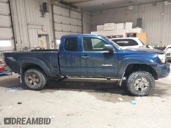 2005 Toyota Tacoma with VIN 5TEUU42N85Z040288, listed as a IAAI auction lot 41607489 with 222,642 mi miles and . Bid and sale history available at DreamBid. Image 13.