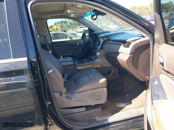 2016 GMC Yukon XL Denali with VIN 1GKS1HKJ5GR435925, listed as a IAAI auction lot 41727259 with 137,098 mi miles. Bid and sale history available at carsss.com. Image 5.