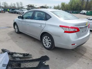 2015 Nissan Sentra SV with VIN 3N1AB7APXFL666512, listed as a IAAI auction lot 41961511 with 118,287 mi miles. Bid and sale history available at carsss.com. Image 3.