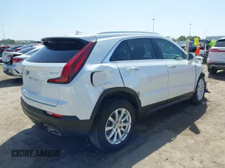 2020 Cadillac XT4 FWD Luxury with VIN 1GYAZAR40LF139918, listed as a IAAI auction lot 41829009 with 42,742 mi miles. Bid and sale history available at carsss.com. Image 4.