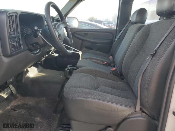 2003 Chevrolet Silverado 1500 Work Truck with VIN 2GCEC19X731245311, listed as a Copart auction lot 87621145 with 105,910 mi miles and Clean Title. Bid and sale history available at carsss.com. Image 7.