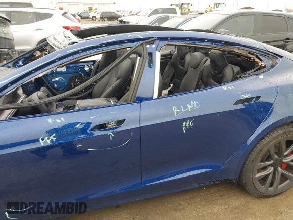 2021 Tesla Model S Plaid with VIN 5YJSA1E60MF440042, listed as a IAAI auction lot 41563347 with 40,981 mi miles. Bid and sale history available at carsss.com. Image 21.