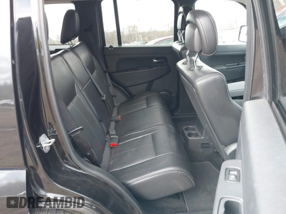 2012 Jeep Liberty Sport z VIN 1C4PJMAK6CW176717, wystawiony jako IAAI lot #42029786 z przebiegiem 38 872 mil mil oraz . Historia ofert i sprzedaży dostępna na DreamBid. Obrazek 8.