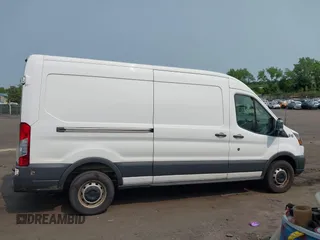 2018 Ford Transit z VIN 1FTYR2CM5JKA24044, wystawiony jako IAAI lot #42422667 z przebiegiem 279 853 mil mil oraz . Historia ofert i sprzedaży dostępna na DreamBid. Obrazek 13.