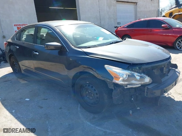 2013 Nissan Altima 2.5 SL with VIN 1N4AL3APXDC900391, listed as a IAAI auction lot 41748658 with 236,857 mi miles. Bid and sale history available at carsss.com. Image 1.