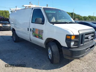 2008 Ford Econoline Cargo Commercial with VIN 1FTNE24W58DA25286, listed as a IAAI auction lot 41443439 with 316,959 mi miles. Bid and sale history available at carsss.com. Image 1.