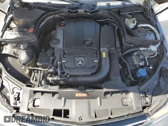 2014 Mercedes-Benz C 250 Sport z VIN WDDGF4HB1EG248594, wystawiony jako Copart lot #57993475 z przebiegiem 100 220 mil mil oraz Czysty tytuł • Clean title. Historia ofert i sprzedaży dostępna na DreamBid. Obrazek 11.