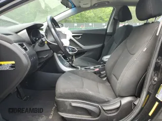 2015 Hyundai Elantra SE z VIN 5NPDH4AE0FH556185, wystawiony jako Copart lot #55722115 z przebiegiem 131 798 mil mil oraz Szkody całkowita. Historia ofert i sprzedaży dostępna na DreamBid. Obrazek 7.