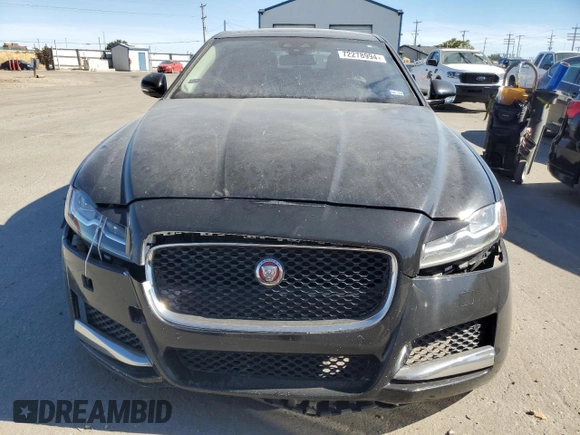 2016 Jaguar XF 35t Premium with VIN SAJBD4BV8GCY06272, listed as a Copart auction lot 72278994 with 87,824 mi miles and Salvage Title. Bid and sale history available at carsss.com. Image 5.