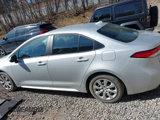 2024 Toyota Corolla LE with VIN 5YFB4MDE4RP153171, listed as a IAAI auction lot 42062717 with 9,558 mi miles and . Bid and sale history available at DreamBid. Image 15.