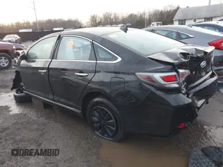 2016 Hyundai Sonata Hybrid SE with VIN KMHE24L19GA038998, listed as a IAAI auction lot 41137210 with 67,343 mi miles. Bid and sale history available at carsss.com. Image 3.