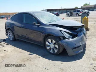 2021 Tesla Model Y Long Range z VIN 5YJYGAEE6MF275436, wystawiony jako IAAI lot #42208392 z przebiegiem 39 119 mil mil oraz . Historia ofert i sprzedaży dostępna na DreamBid. Obrazek 1.