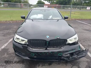 2020 BMW 5 Series 540i xDrive z VIN WBAJS3C09LCD33702, wystawiony jako IAAI lot #42504307 z przebiegiem 79 099 mil mil oraz . Historia ofert i sprzedaży dostępna na DreamBid. Obrazek 12.