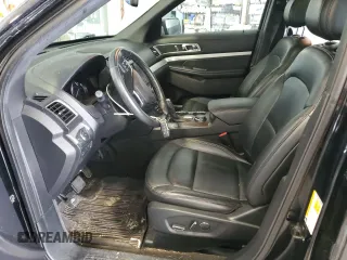 2017 Ford Explorer XLT с VIN 1FM5K8D83HGC75858, выставлен на аукционе Copart как лот 60370635 с пробегом 142 487 миль миль и На запчасти • Non repairable. История ставок и продаж доступна на DreamBid. Изображение 7.